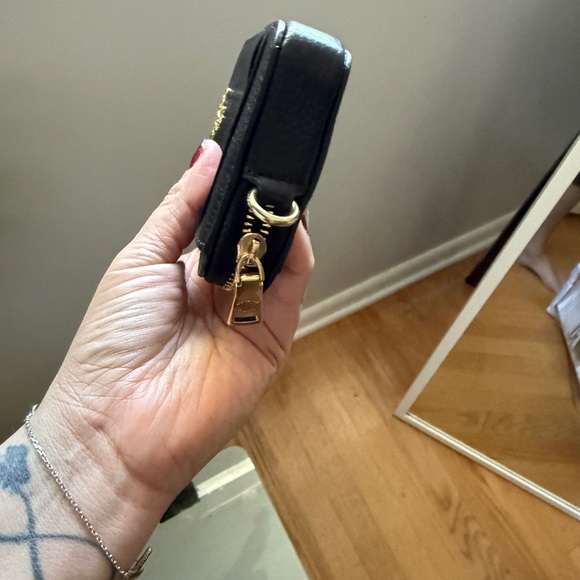 Coach Black Leather Zip Card case Wallet. CHAIN BROKE NO CHAIN - Picture 5 of 6